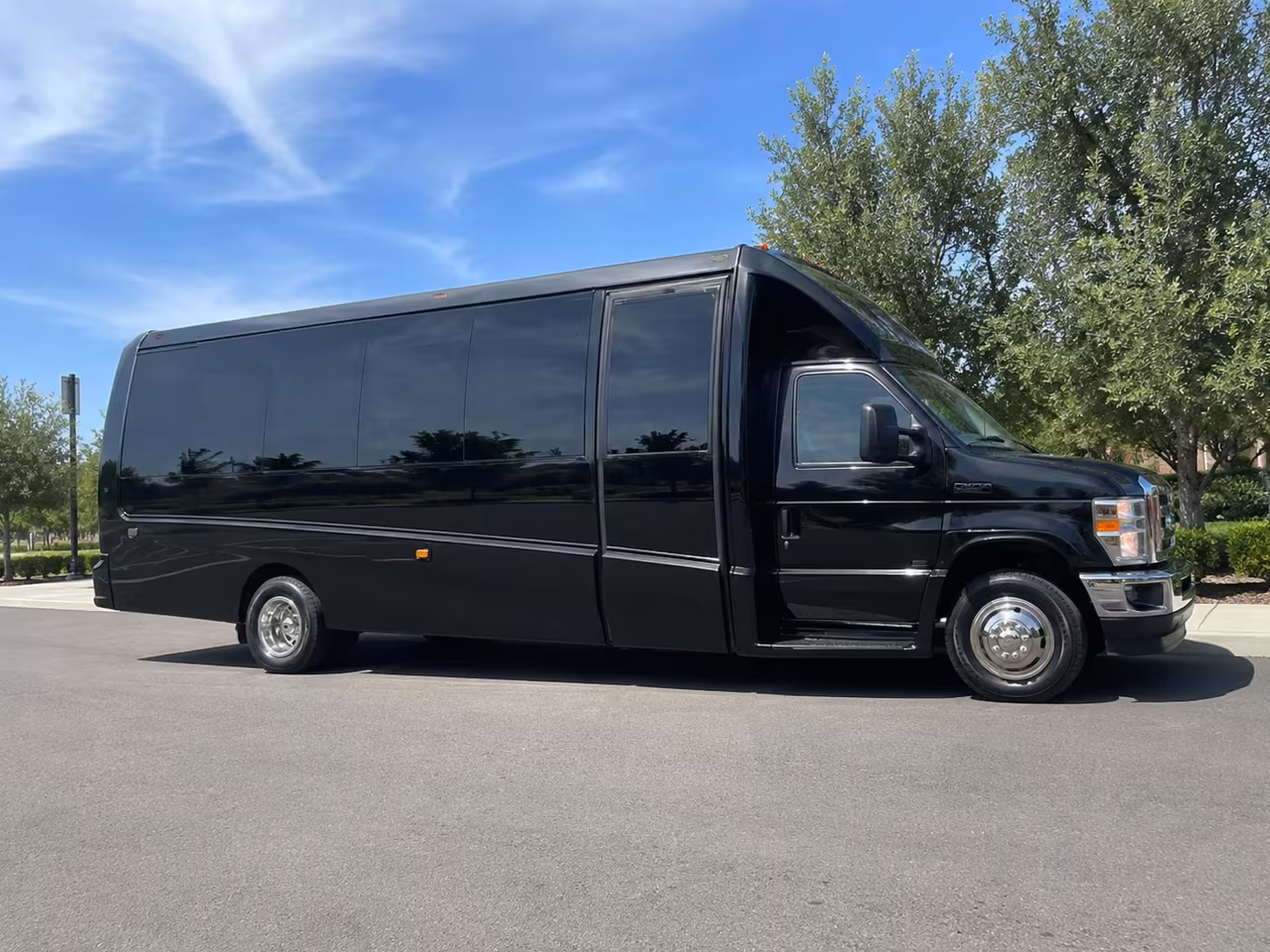 15 passenger minibus