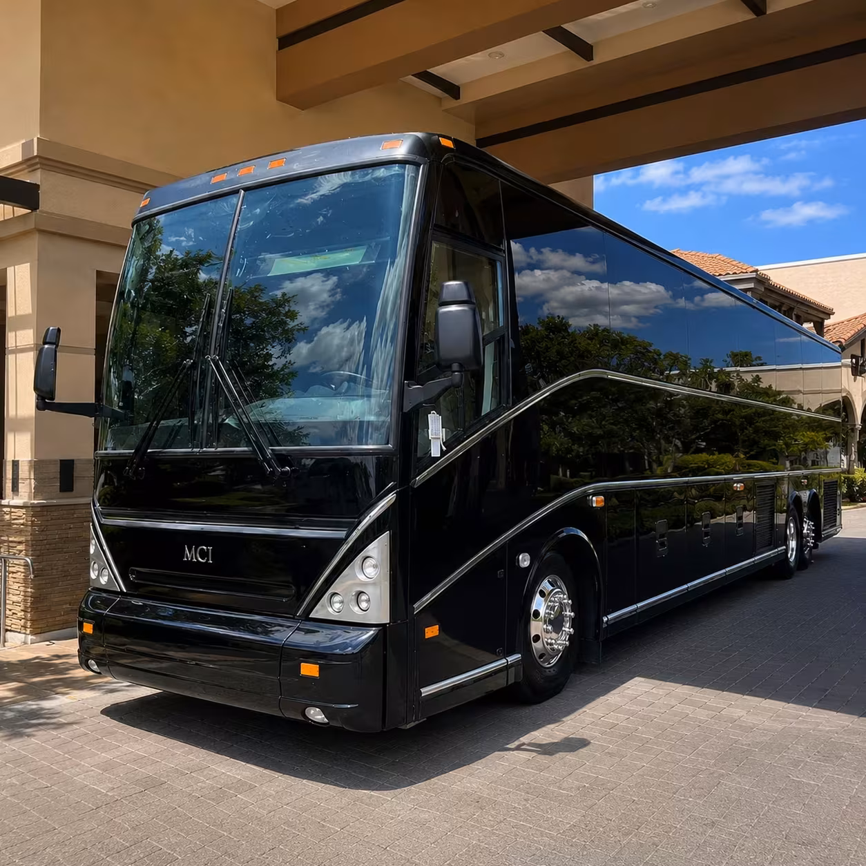 employee shuttle service in akron for daily commutes