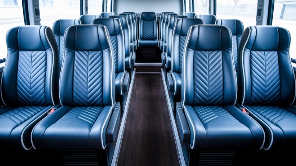 akron 18 passenger minibus rental